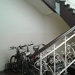 艺术旅舍 旅馆 *