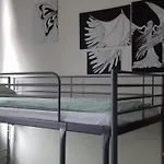 旅馆 艺术旅舍 *