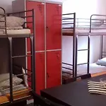 艺术旅舍 *