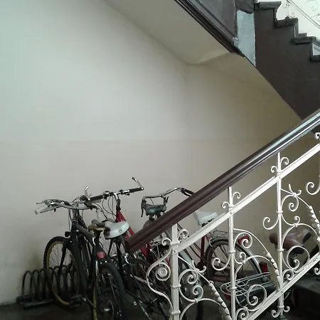 Art Hostel *