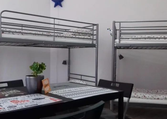 ホステル アート *