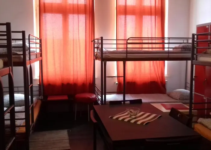 アート ホステル